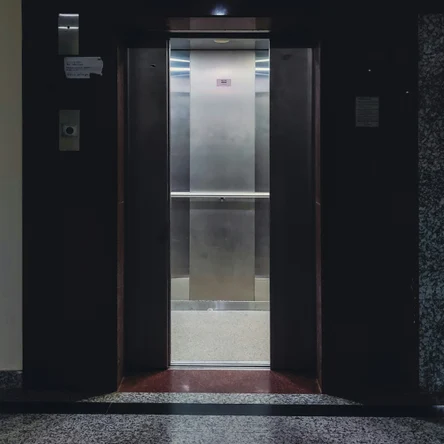 Гарантийное и сервисное обслуживание лифтов